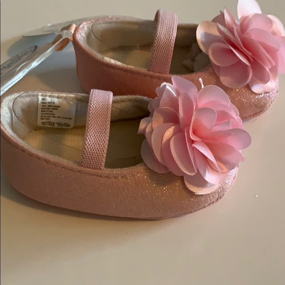 Baby girl shoes, size 0-6 months - Picture 3 of 5